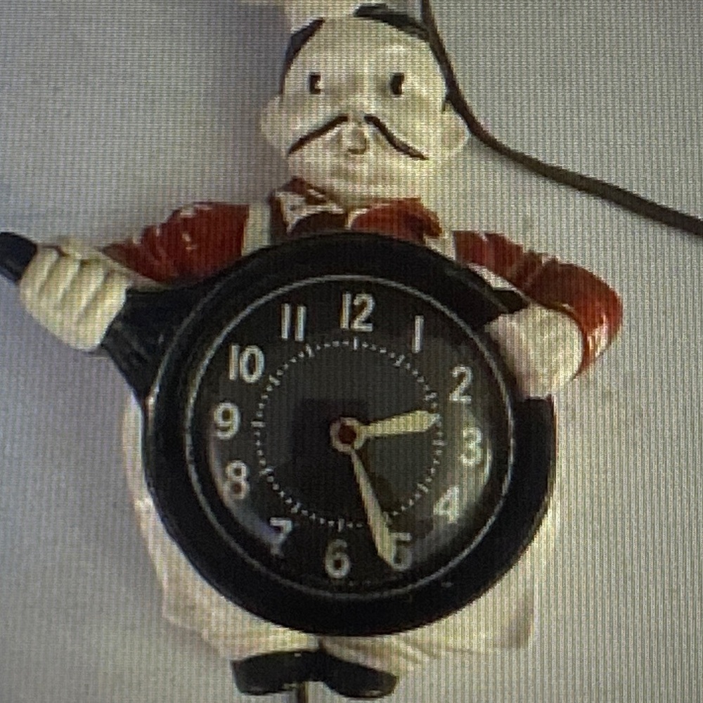 RED WING POTTERY CHEF KITCHEN WALL CLOCK 1947 VINTAGE